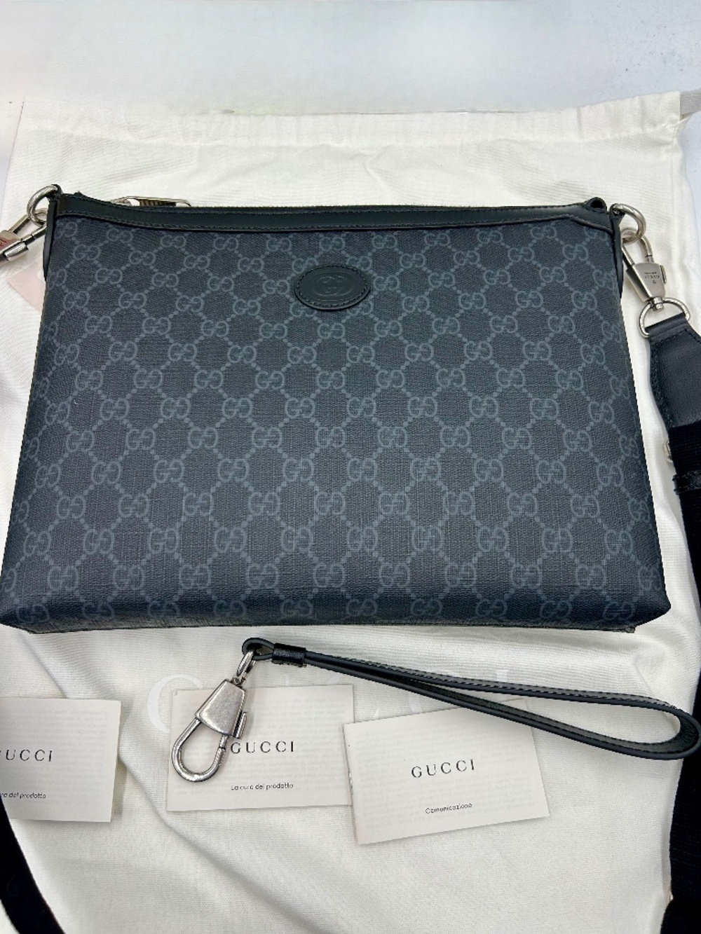 Gucci Interlocking G Messenger Bag. Made in Italy.